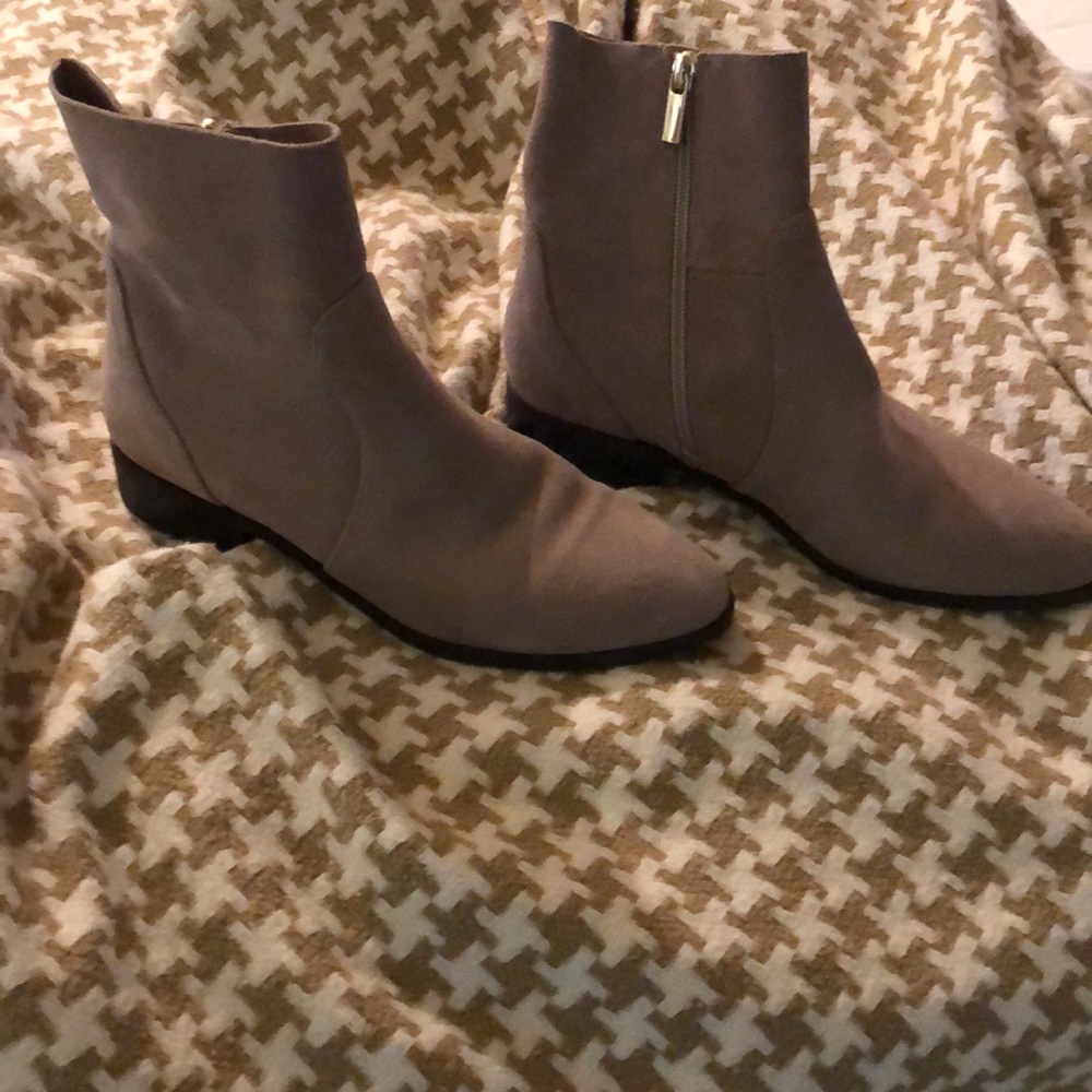 Taupe suede shoe boots